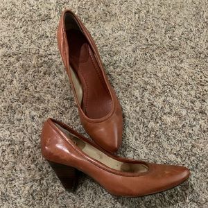 Frye Regina camel colored heels - size 8.5